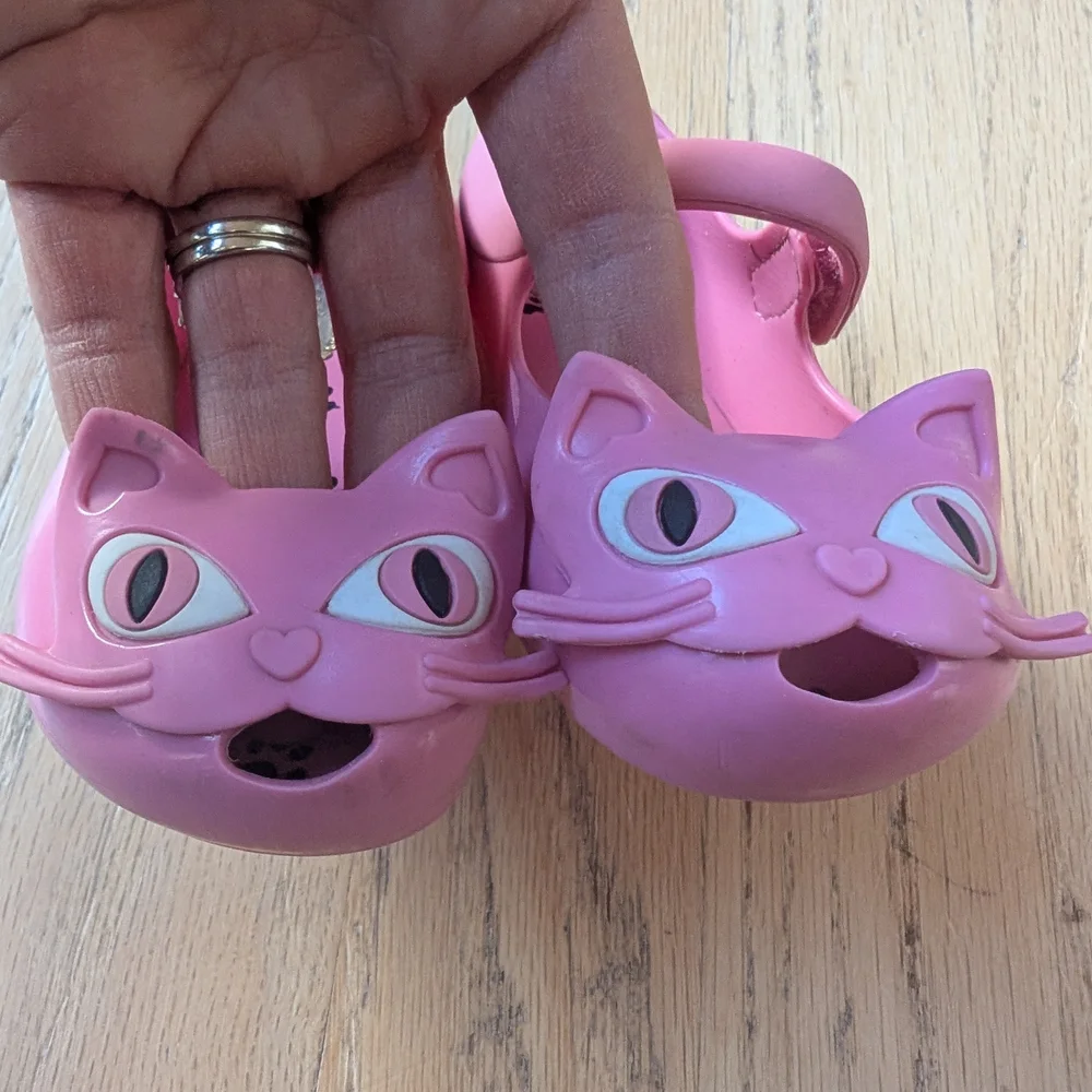 Mini Melissa Pink Kids Flats with Cat Face Design Size 6